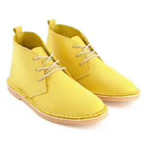 Bata Safari Odyssey Ladies Canary Yellow Size 8 image