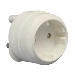 Nexus Adaptor Round Schuko image